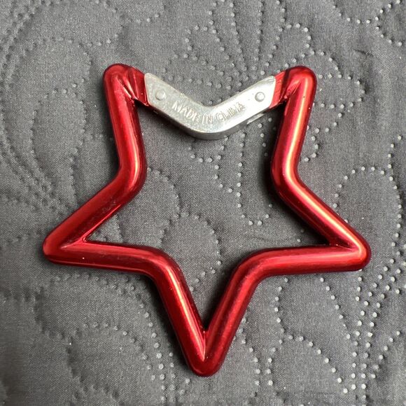 Motivational Aluminum Star Shape Carabiner Clip Spring Snap Hook Large, 2.8 Inch - Picture 3 of 6